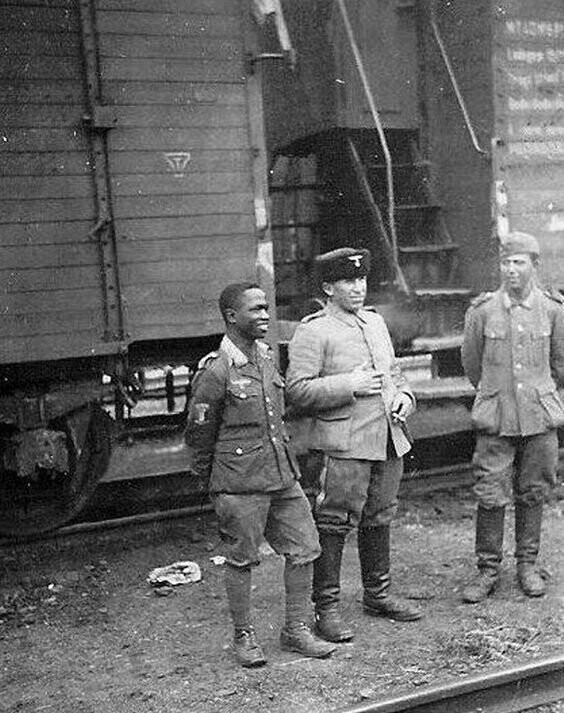 А вы не хотите попросить прощения за рабство?