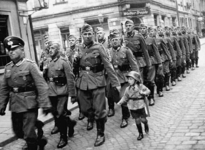 Почему фашистская Германия верила в то, что сумеет завоевать СССР за 2 месяца?