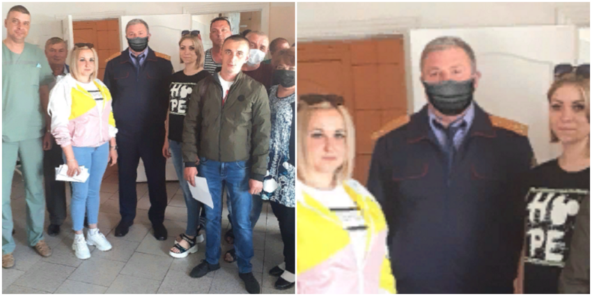 Следователю из Белгорода прифотошопили маску на фотографии с медиками
