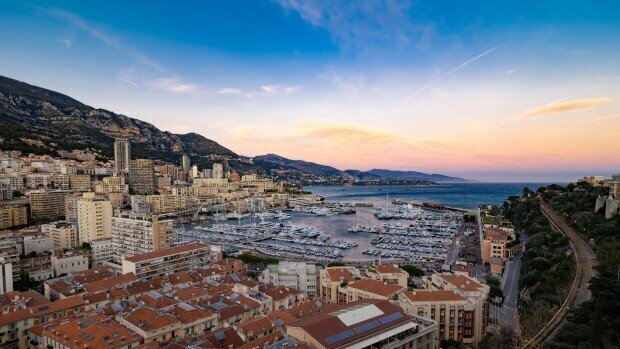 Порт Эркюль в Монте-Карло, столице Монако