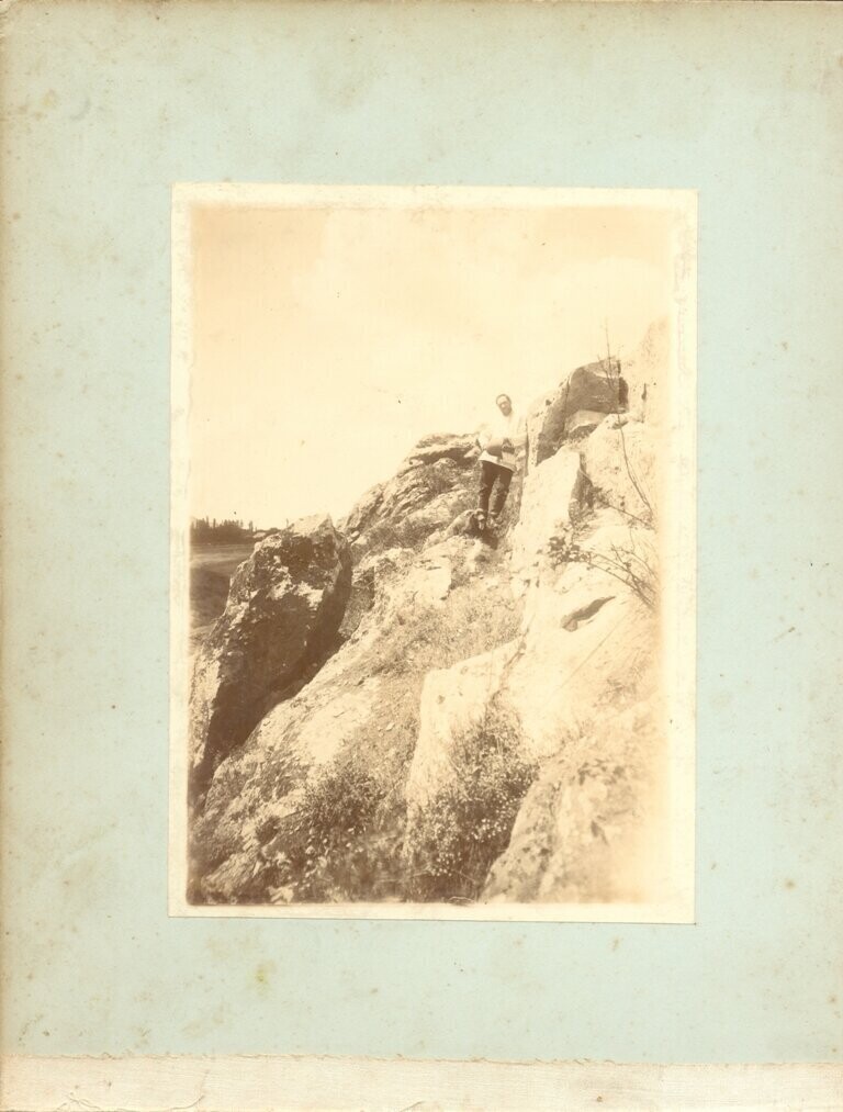 Портрет генерала на скале. 1880-е гг