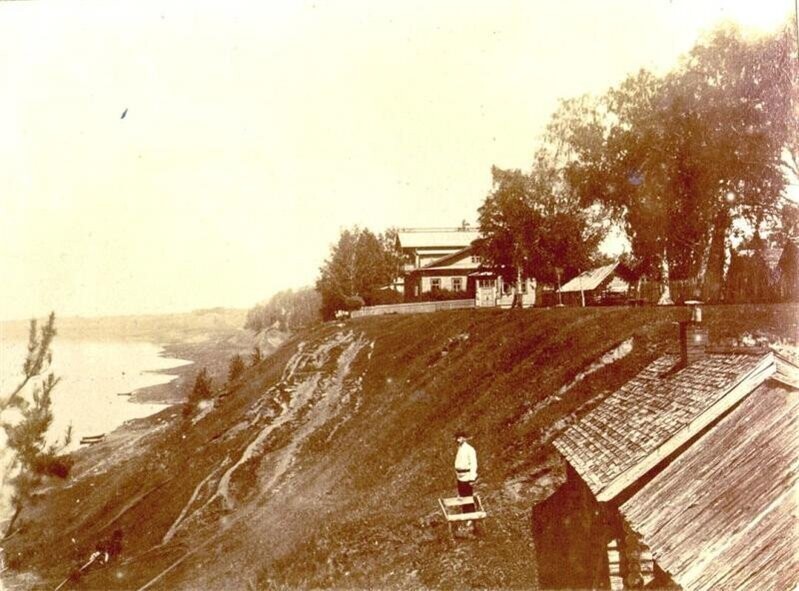 Вид на берег у с. Глебово. 1900-е гг.