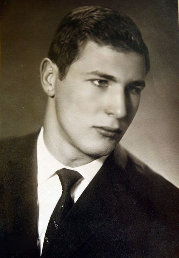 ЮРИЙ СЕВИДОВ (1942-2010)