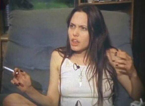 Фотографии молодой Анджелины Джоли, о которых уже никто и не помнит