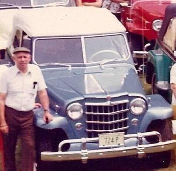 Настоящий Willys Jeepster простоял пол-жизни в гараже, модель 1950 года