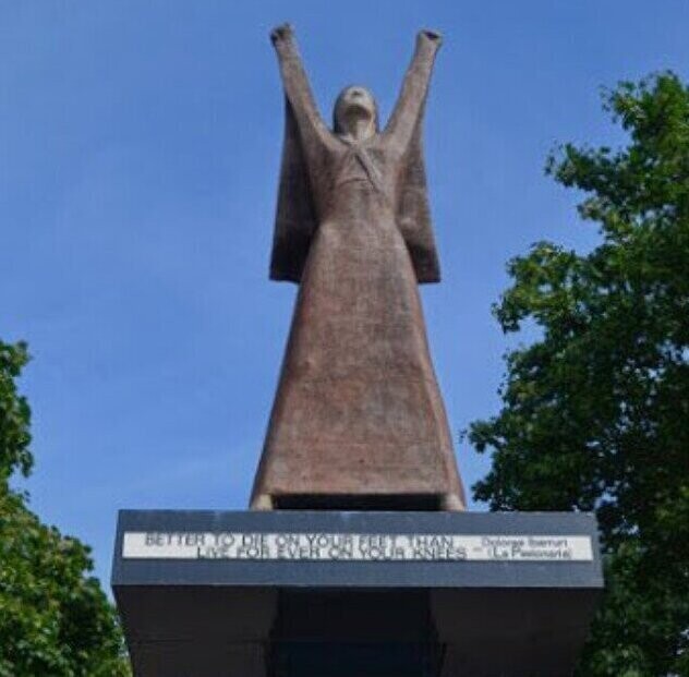 22. Глазго, Шотландия. Памятник в честь победы над фашизмом в Испании