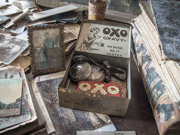 Фотограф исследует тайны старинного особняка