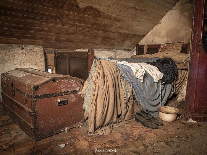 Фотограф исследует тайны старинного особняка