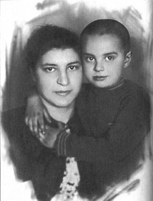Вениамин Смехов с мамой