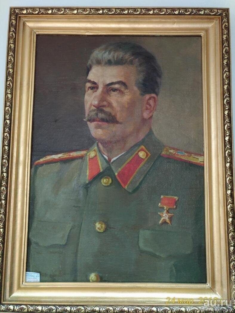 Попытка повесить портрет Сталина закончилась для москвича летально