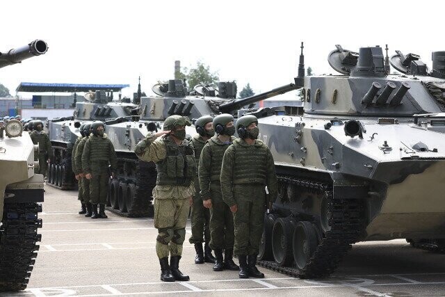 234-й десантно-штурмовой полк Псковской дивизии ВДВ получил второй батальонный комплект БМД-4М