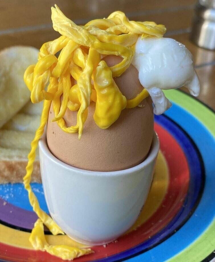"Сегодня утром сварил яйцо и кажется, что-то пошло не так"