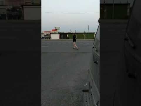 Суровый камчадал ловит попутки на живца 