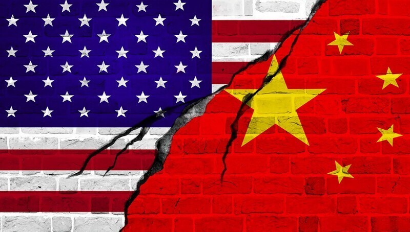 Китай не намерен участвовать в американском фарсе