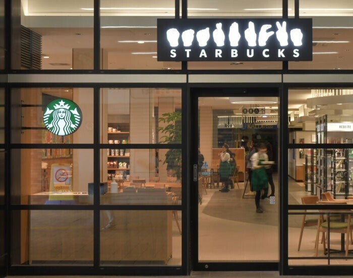 Starbucks открывает кафе для глухих