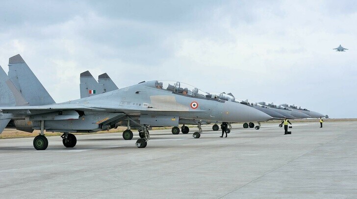 Минобороны Индии одобрило закупку самолетов МиГ-29 и Су-30 МКИ у России