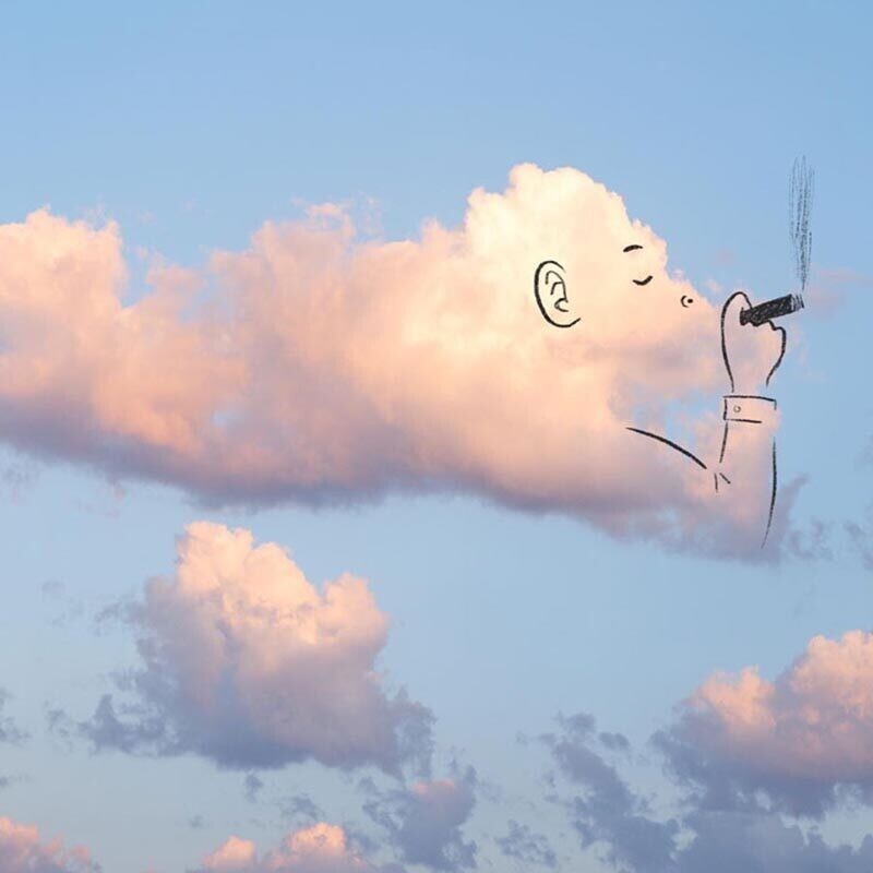 Что же, иллюстратор Крис Джадж также тренирует своё воображение, «заполняя пробелы», существующие в облаках.