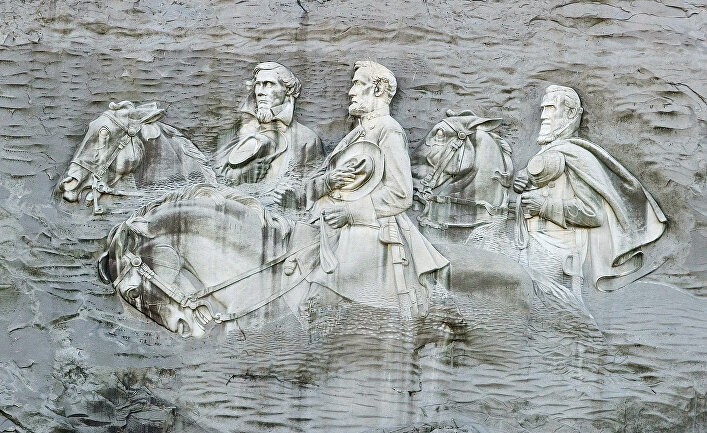 Негры хотят разрушить Мемориал Конфедерации на горе Стоун-Маунтин