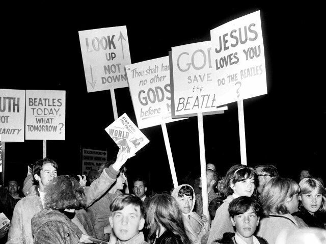 «Если сегодня Битлз, то что тогда будет завтра?» — христиане митингуют против Битлз, Калифорния, 1966 год
