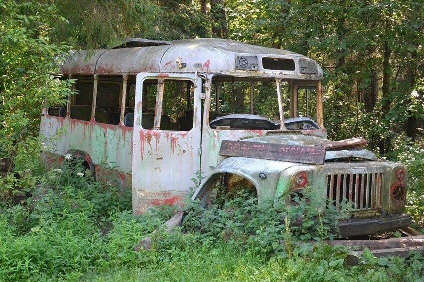 20 автобусов которые умирают на своей последней остановке