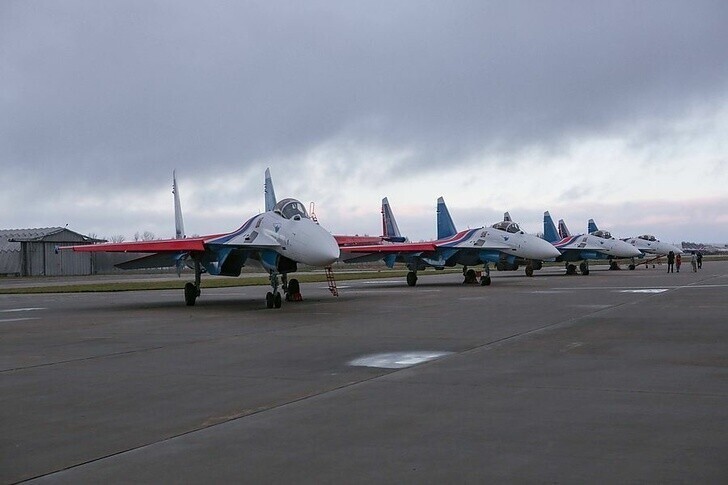 Очередная партия истребителей Су-35С изготовлена для «Русских Витязей»