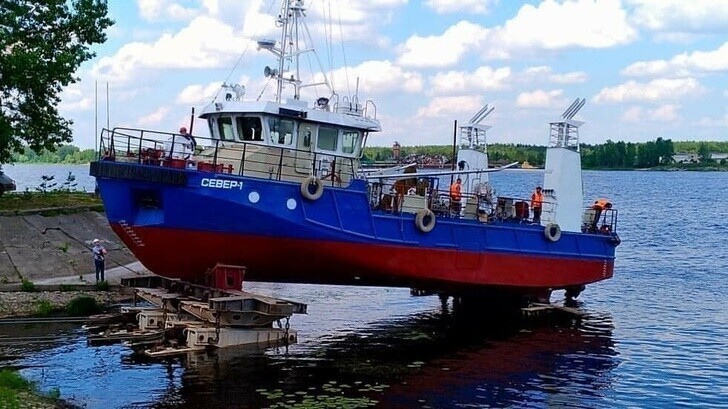 На Ярославском СЗ спущено на воду судно-нефтесборщик проекта Р2114 «Север-1»