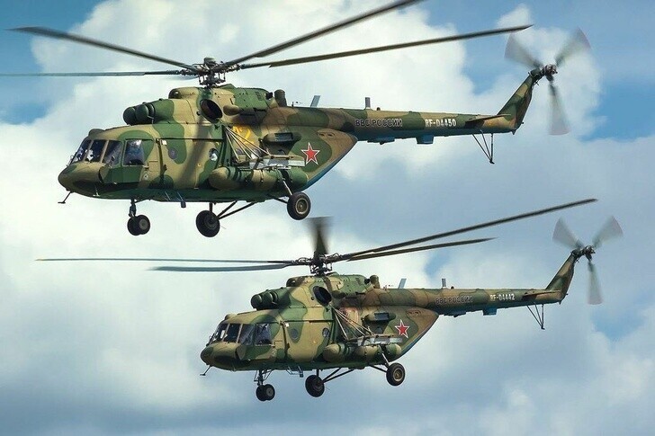 На вооружение российской авиабазы «Кант» в Киргизии поступили два вертолета Ми-8 МТВ 5