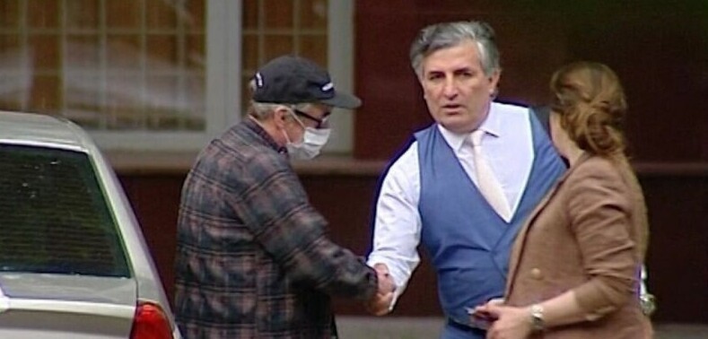 "Я самый высокооплачиваемый адвокат!": защитник Ефремова рассказал, почему взялся за дело артиста