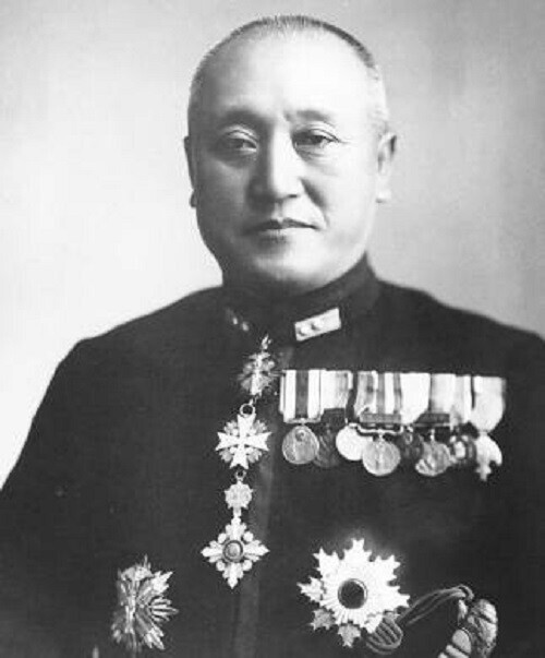 Японские адмиралы Нобутакэ Кондо и Райдзо Танака