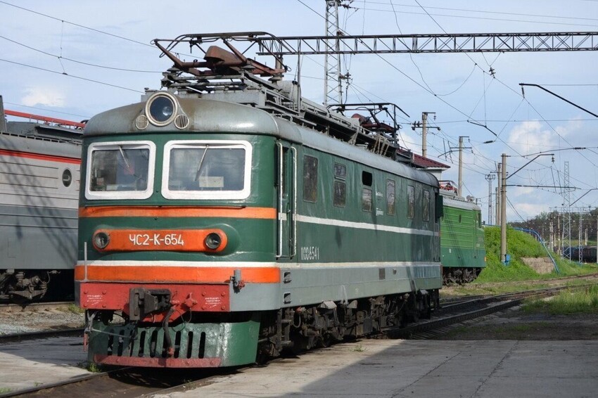 Старые добрые чешские электровозы ЧС2