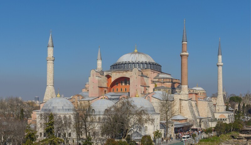 Наследие Ататюрка отходит в прошлое: Святая София снова станет мечетью