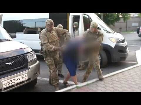 Красноярские оперативники вместе со спецназом задержали подозреваемых в хищении 