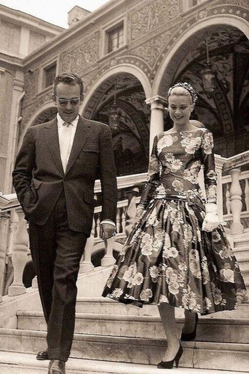 Принц Ренье и Грейс Келли в первый день их встречи. Канны, 1955 г.
