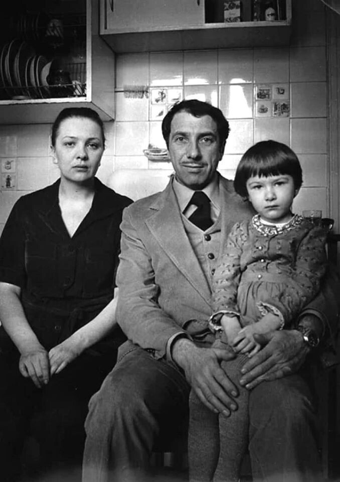 Наталья Тенякова и Сергей Юрский с дочерью Дашей