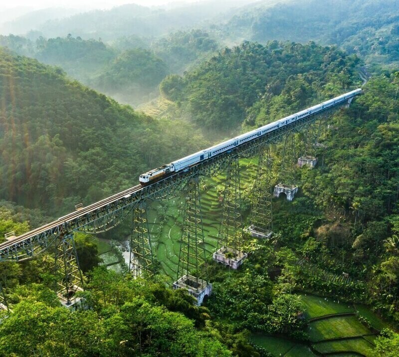 Железнодорожный мост, Западная Ява. @danieldahni, Индонезия