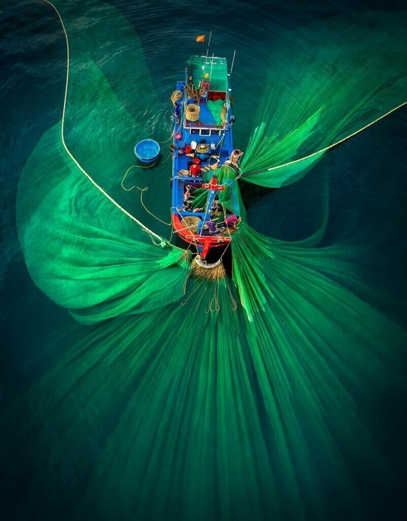 Ловля рыбы в море. @phannguyen5285, снимок сделан во Вьетнаме