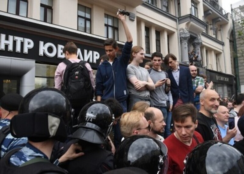 Не митинг, а детский сад: журналист раскритиковал протестную акцию в Москве