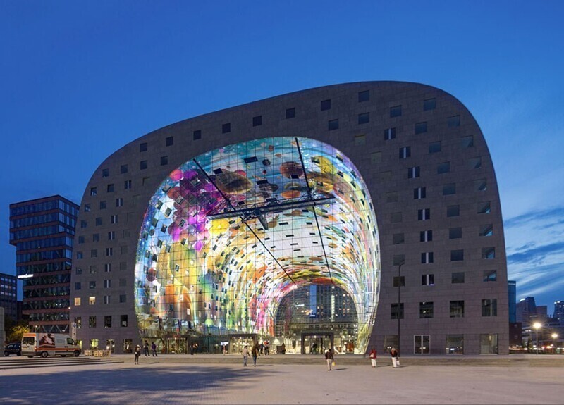 Современная Сикстинская капелла: огромная цифровая фреска в Роттердаме