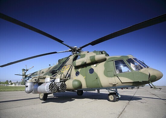 Шесть вертолетов Ми-8 ЦВО прошли модернизацию на авиационном заводе в Улан-Удэ