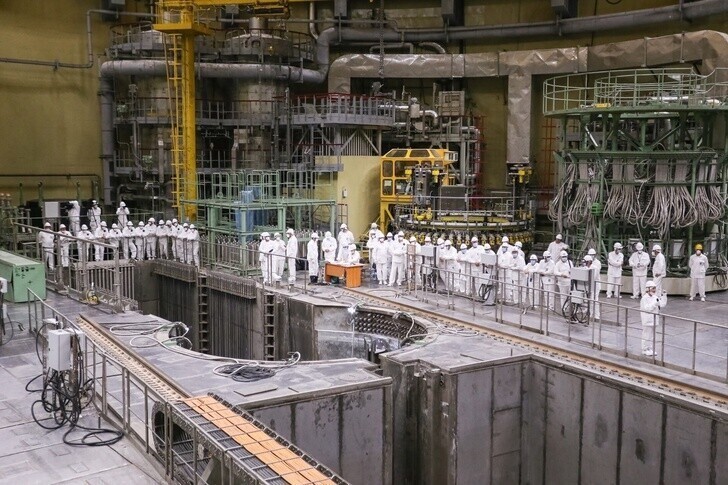 «Росэнергоатом» начал загрузку топлива в реактор второго блока Ленинградской АЭС-2