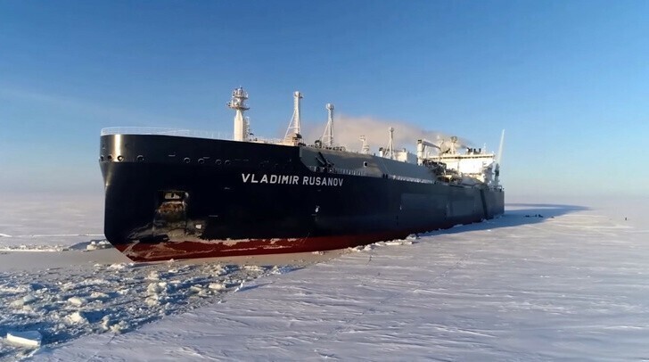 Танкер ледового класса впервые доставил СПГ с месторождения на Ямале в Японию