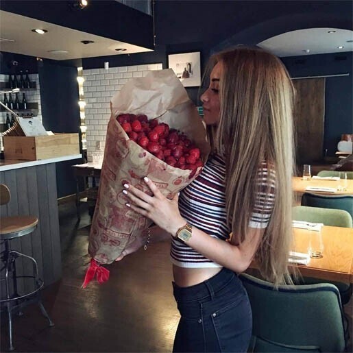 Красивые девушки на аву