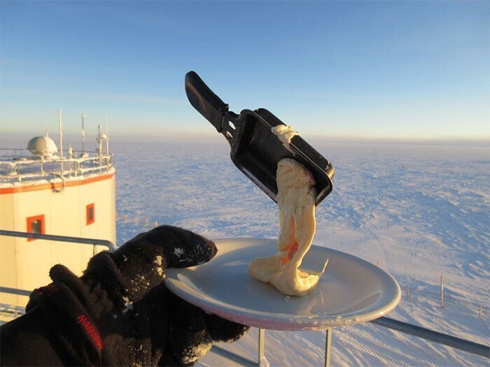 Что будет с едой в Антарктике при температуре -74?