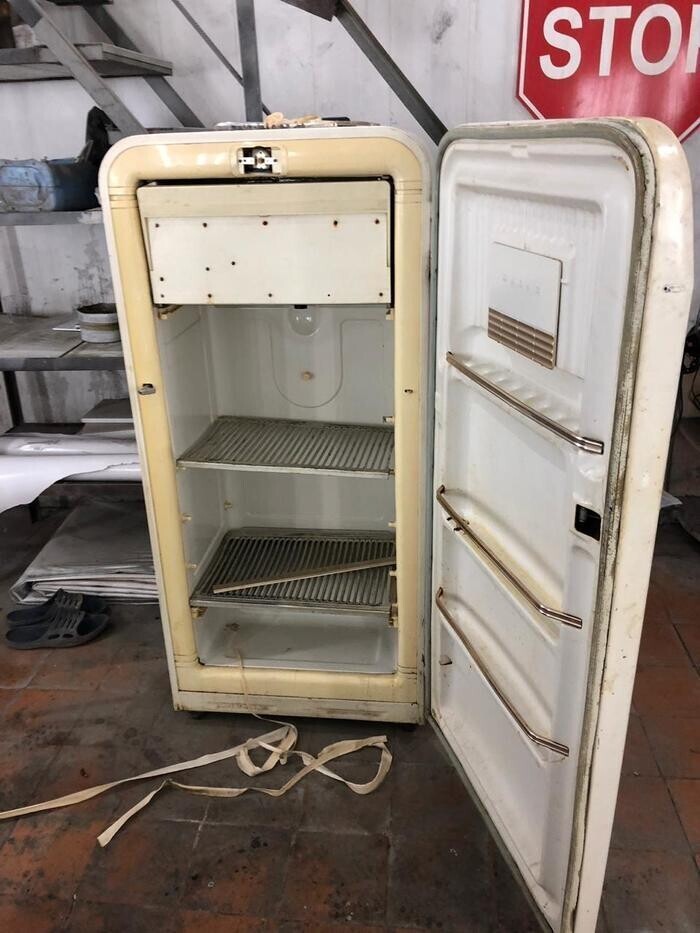 Реставрация холодильника ЗИЛ
