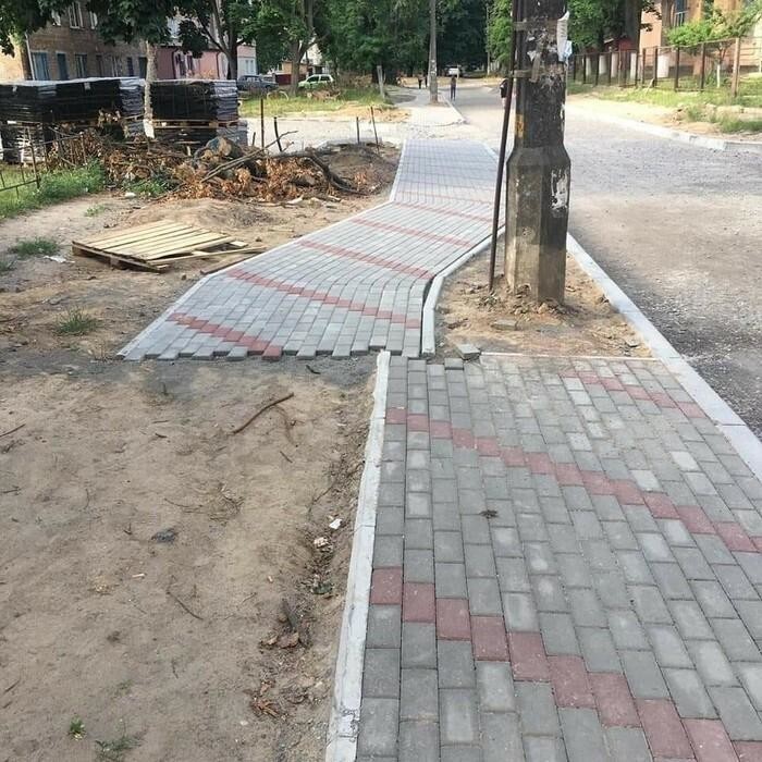 Тротуарные дорожки: от годноты до полной дичи