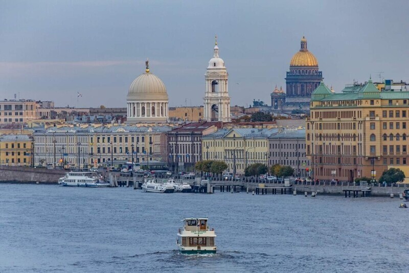Петербург близок к мусорному коллапсу: как Беглов решит проблему?