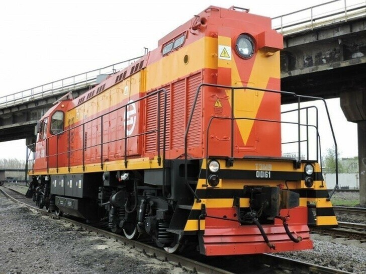 Парк локомотивов Липецкой площадки НЛМК пополнился тремя тепловозами серии ТЭМ9