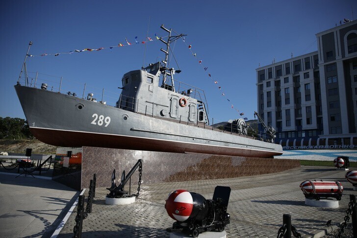 В Новороссийске открыли мемориал военным морякам