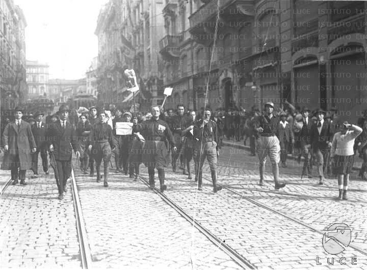 Фашистский парад после похода на Рим