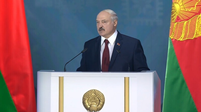 Лукашенко совершает политическое самоубийство и идёт ва-банк